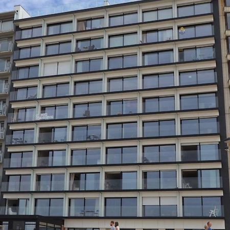 Studio 105 Op Zeedijk Met Frontaal Zeezicht 1Ste Verdiep Middelkerke Eksteriør bilde